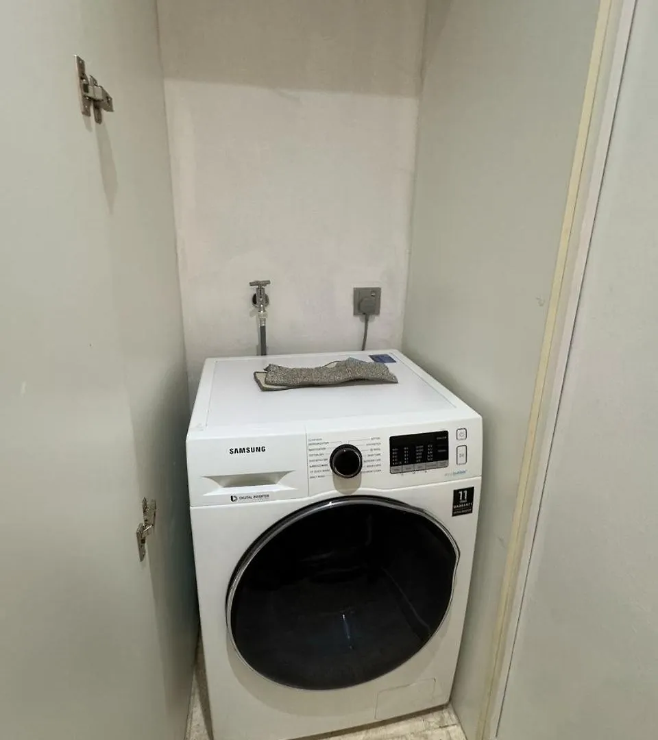 Urban Comfy Home At Skysuites Near Klcc Complimentary Breakfast كوالالمبور